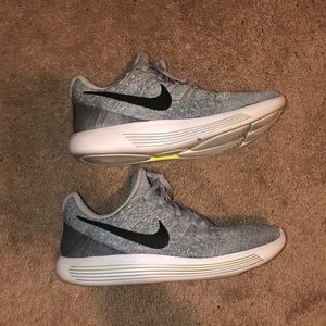 Grey Nike LunarEpic Flyknit Low 2